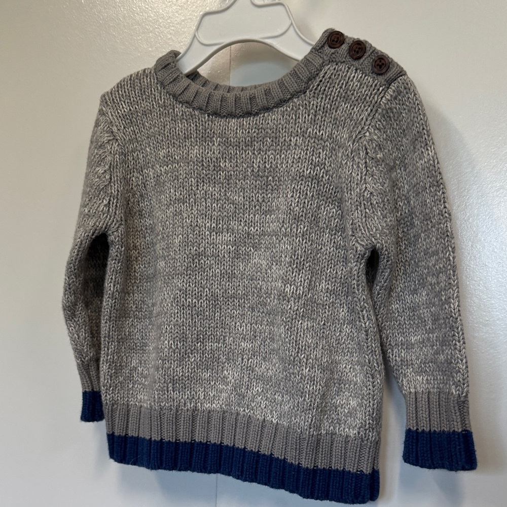 Old Navy cotton sweater. Worn once. Fall, holidays, winter. Preppy.